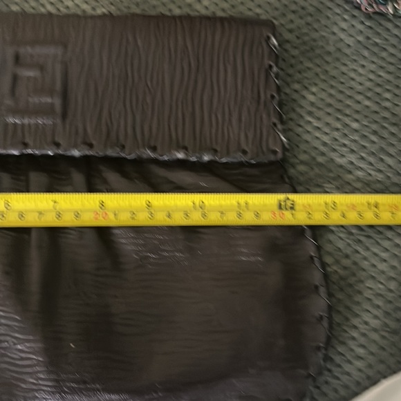 Fendi leather bag bought in Italy bought in the 80’s . Excellent cond - Picture 7 of 10